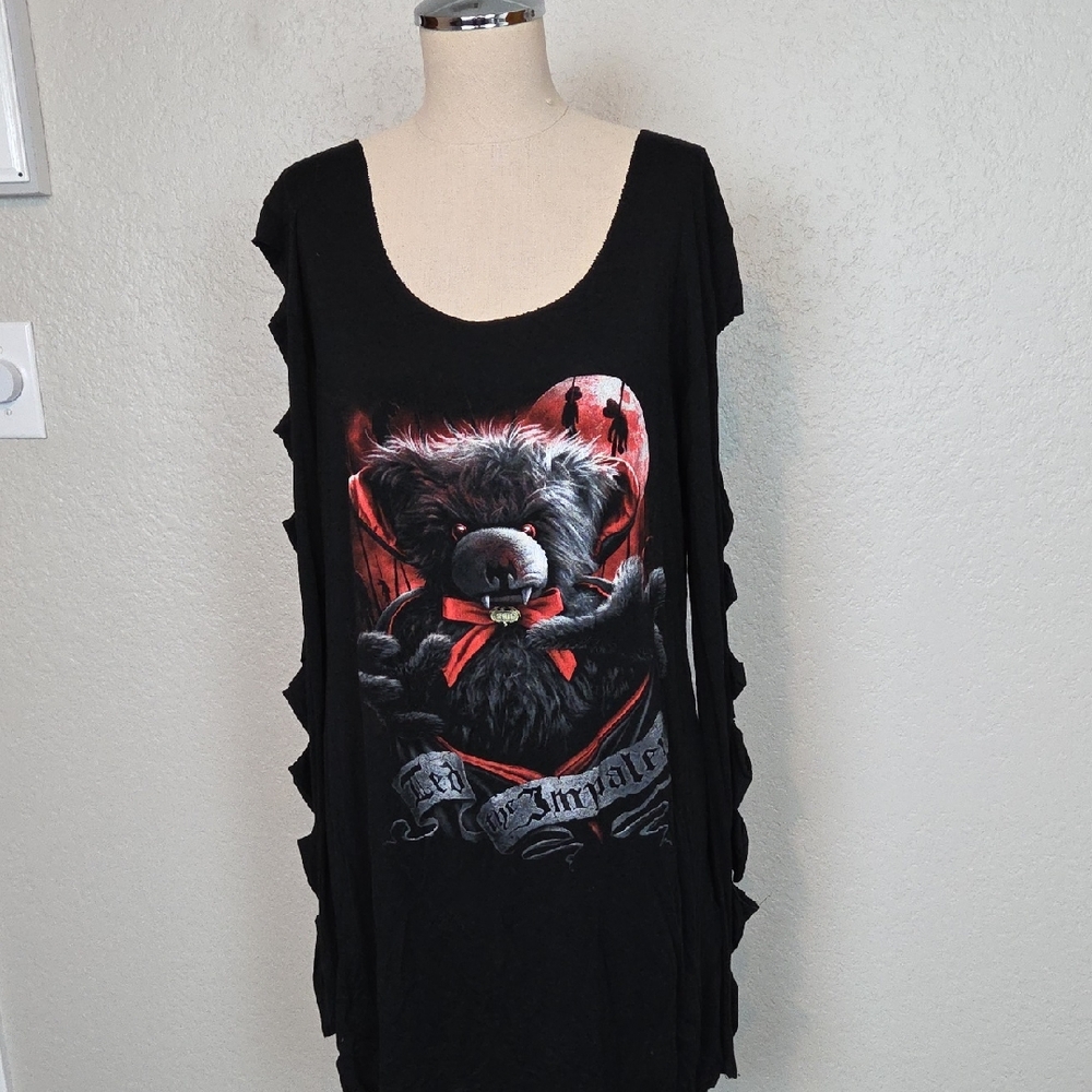 Spiral Direct Gothic Long Sleeve Ted the Impaler Top Size 2X